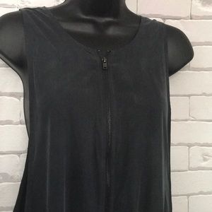 Women’s Forever 21 open side jumper.